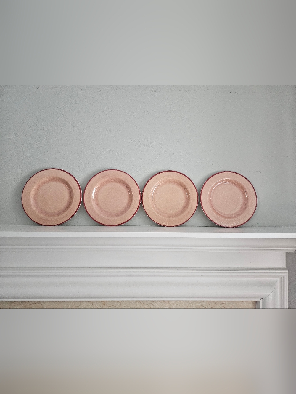 NWOT Threshold Melamine Two Toned Pink Dinner Plates- Set Of 4